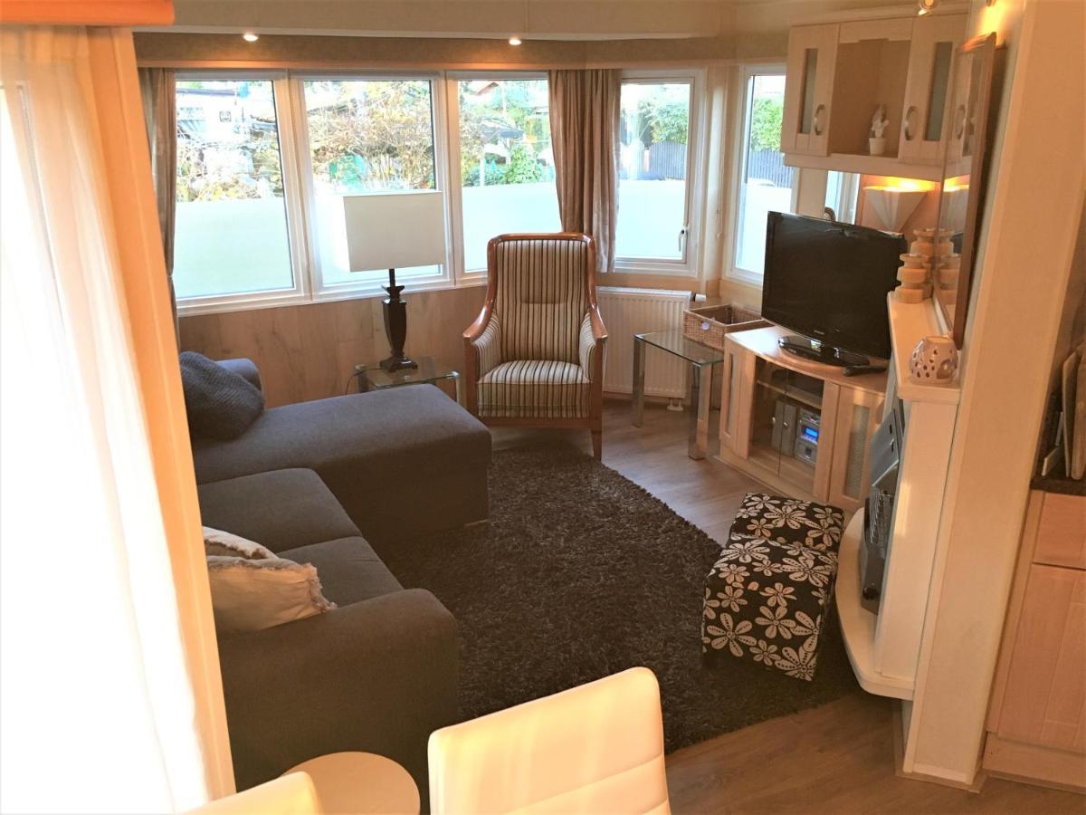 Prachtige Luxe Chalet Op De Veluwe Nabij Hoenderloo Εξωτερικό φωτογραφία